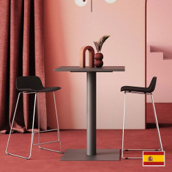 Table haute carrée