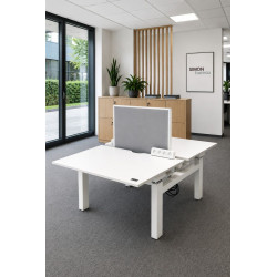 Bureaux face à face réglables en hauteur