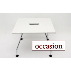 Table carré VITRA