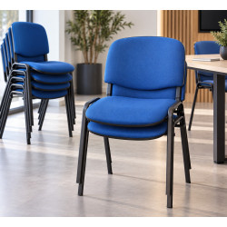 Chaise empilable en tissu bleu