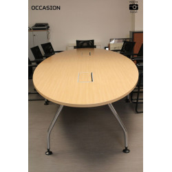 Table ovale de conférence