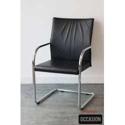 Chaise Girsberger