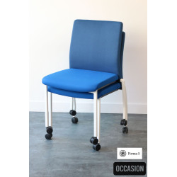 Chaise visiteur empilable