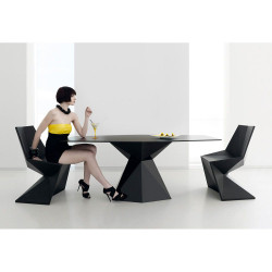 Table mobilier extérieur 