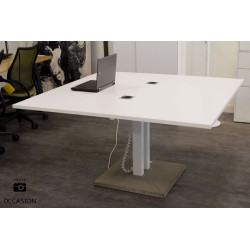Table réglable en hauteur