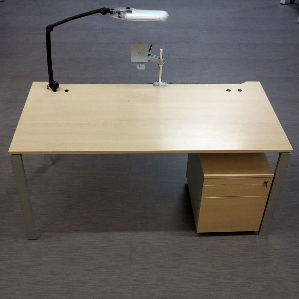 Bureau et référentiel d'occasion