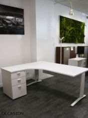 Bureau angle retour caisson 