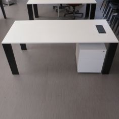 bureau professionnel noir et blanc occasion