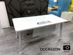 bureau samas professionnel blanc