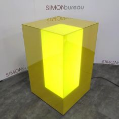 cube lumineux contemporain armoire design blum