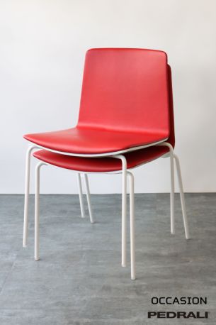 chaise occasion empilable noa pedrali